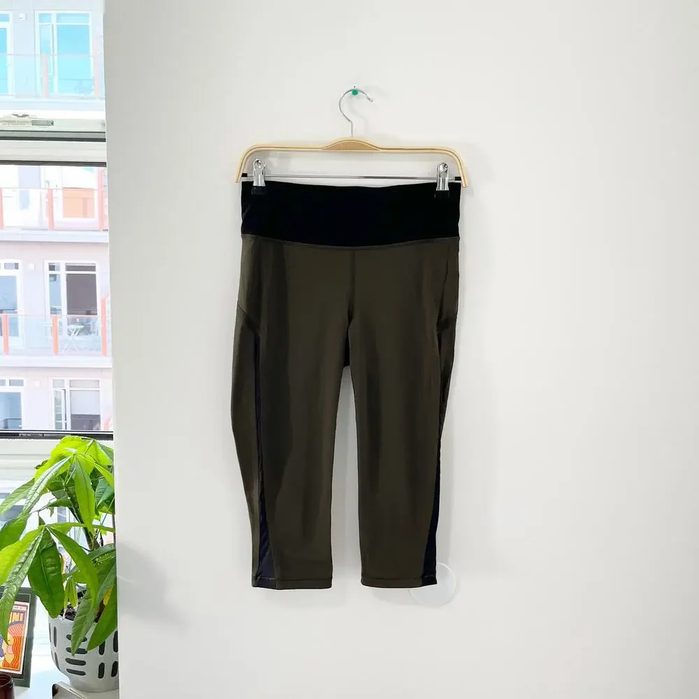 Lululemon Smooth Stride Green & Black Crop Leggings Size 6